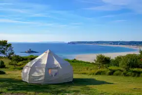 Spa tent with sea view